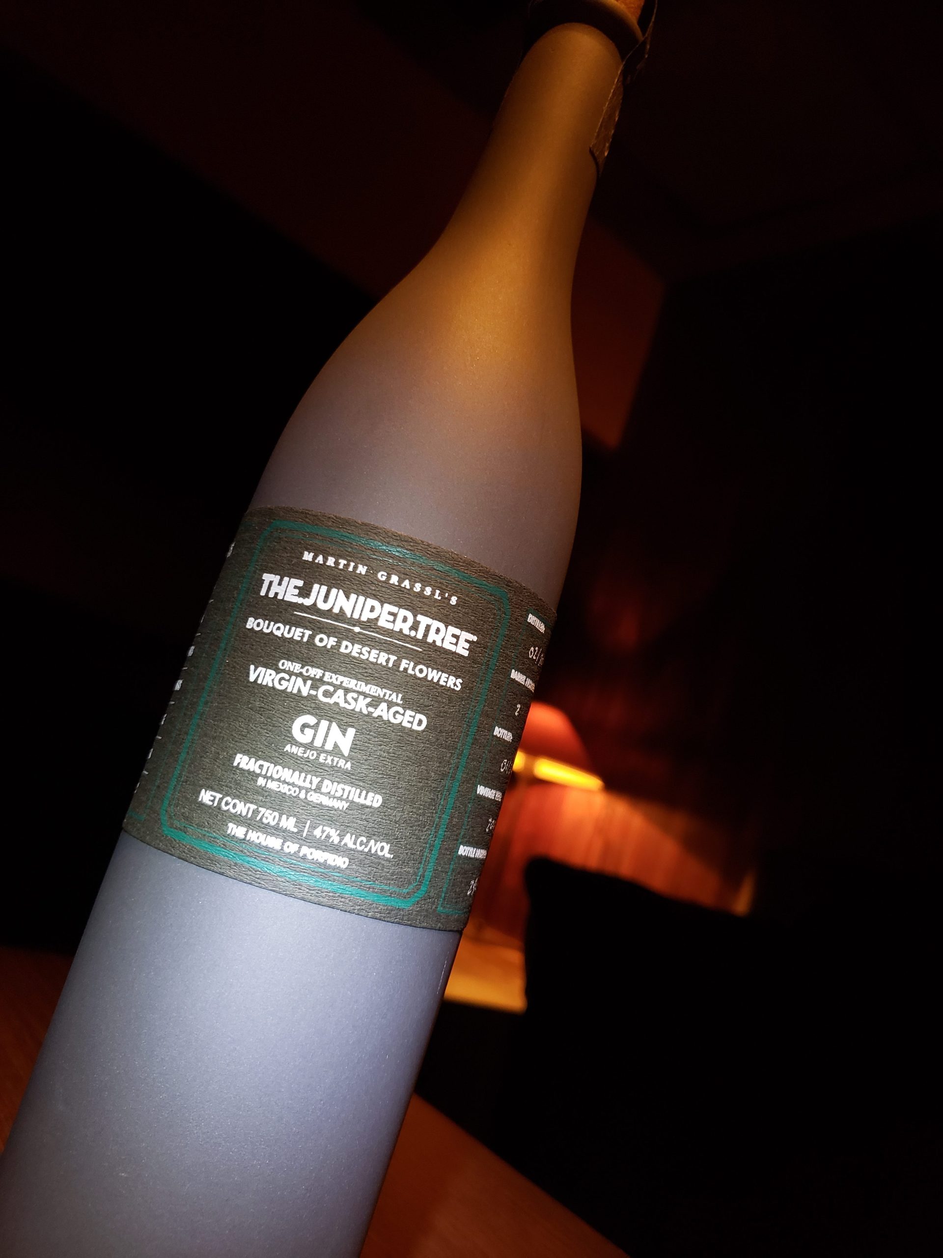 ポルフィディオ ジュニパーツリージン（PORFIDIO THE JUNIPER.TREE GIN