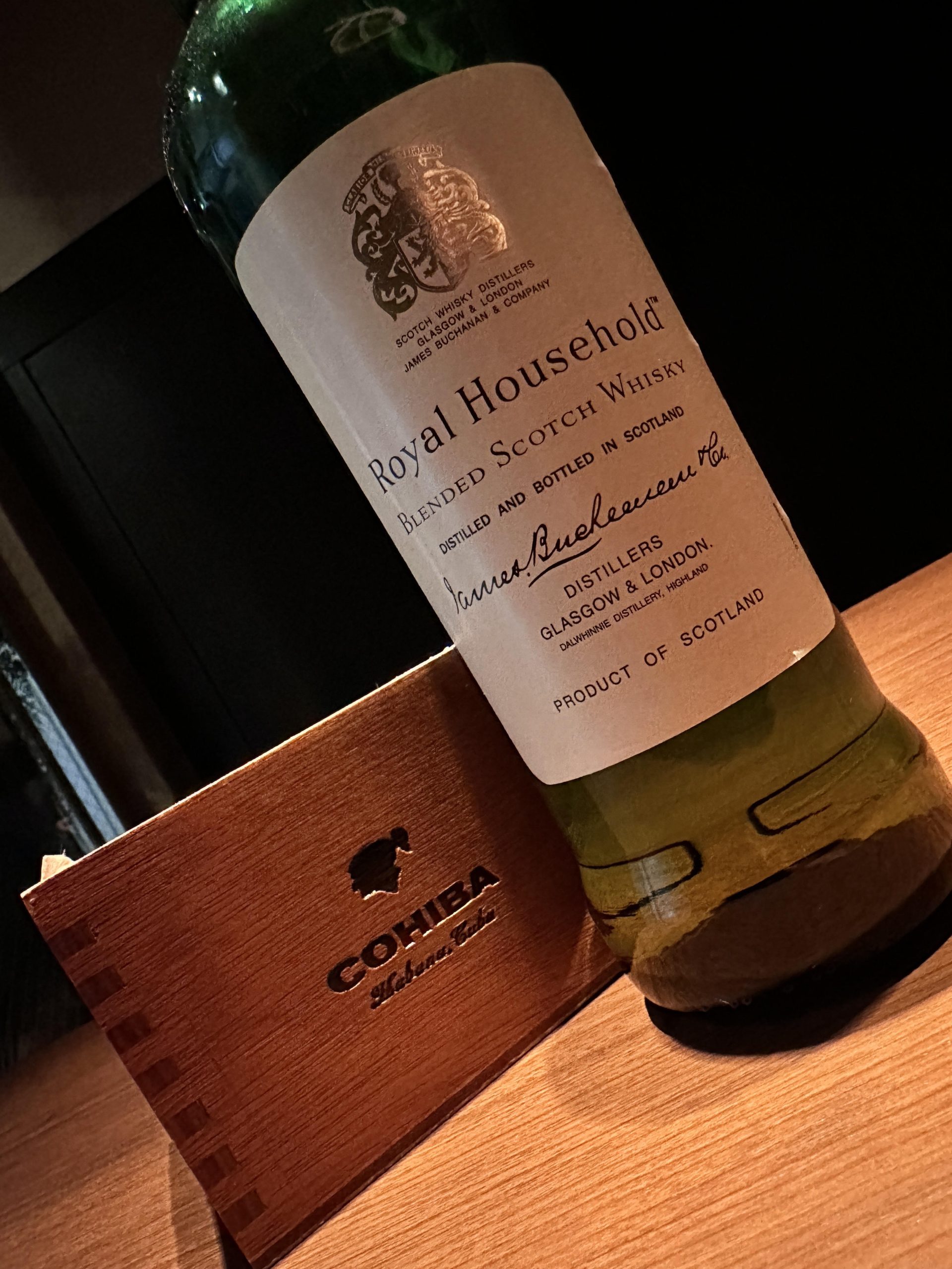 ロイヤルハウスホールド　THE HUSEHOLD 古酒　いウイスキー Amazon.co.jp: ロイヤルハウスホールド 750ml : 食品・飲料・お酒