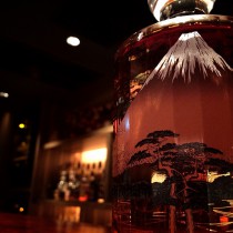 響21年 意匠ボトル　富士風雲図
