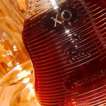 北新地バー：ヘネシーXO リミテッドエディション2017 byマーク・ニューソン(Hennessy XO LIMITED EDITION 2017 by Mark Newson)